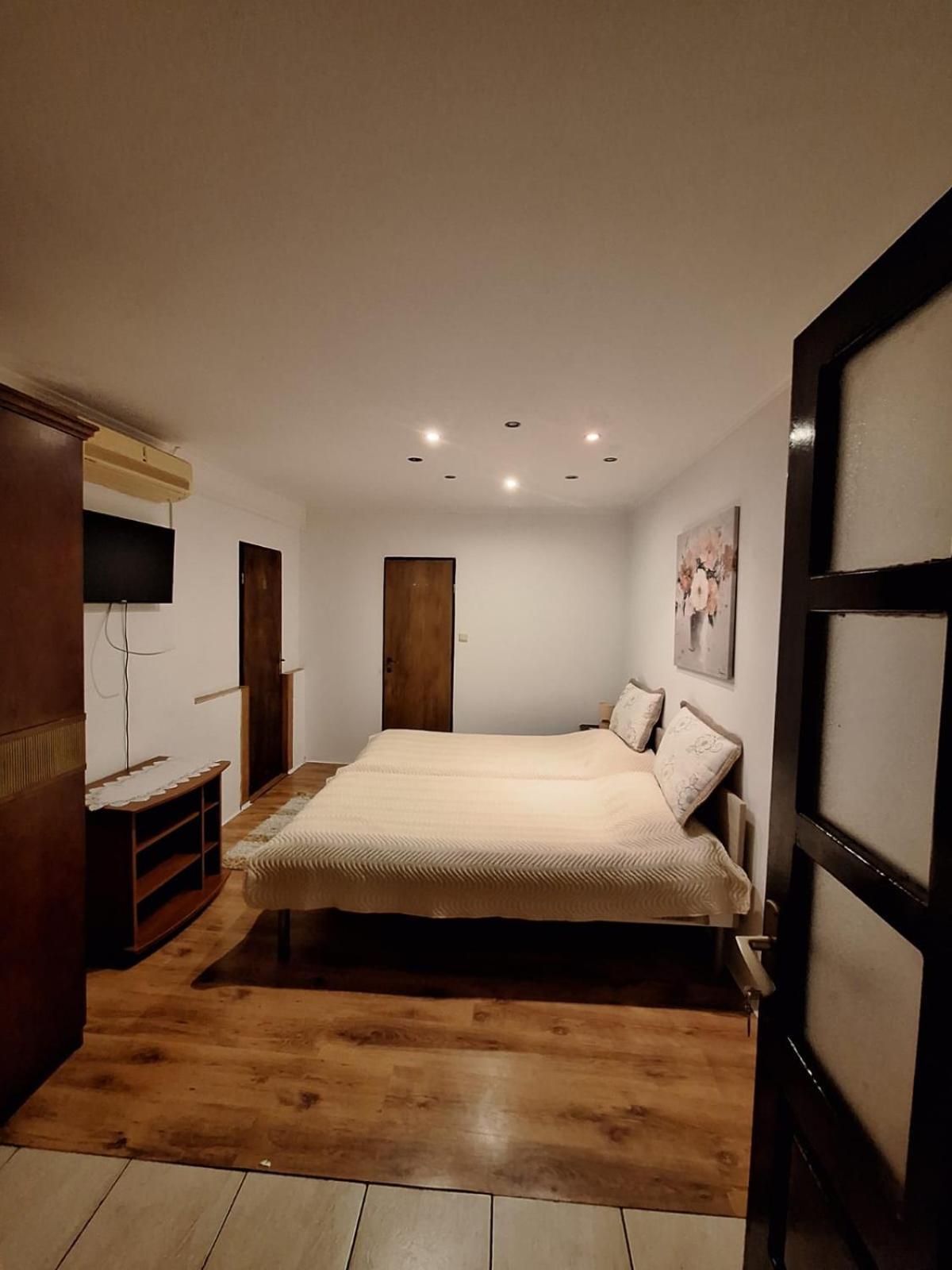 Amma Rooms Gruda Exteriör bild