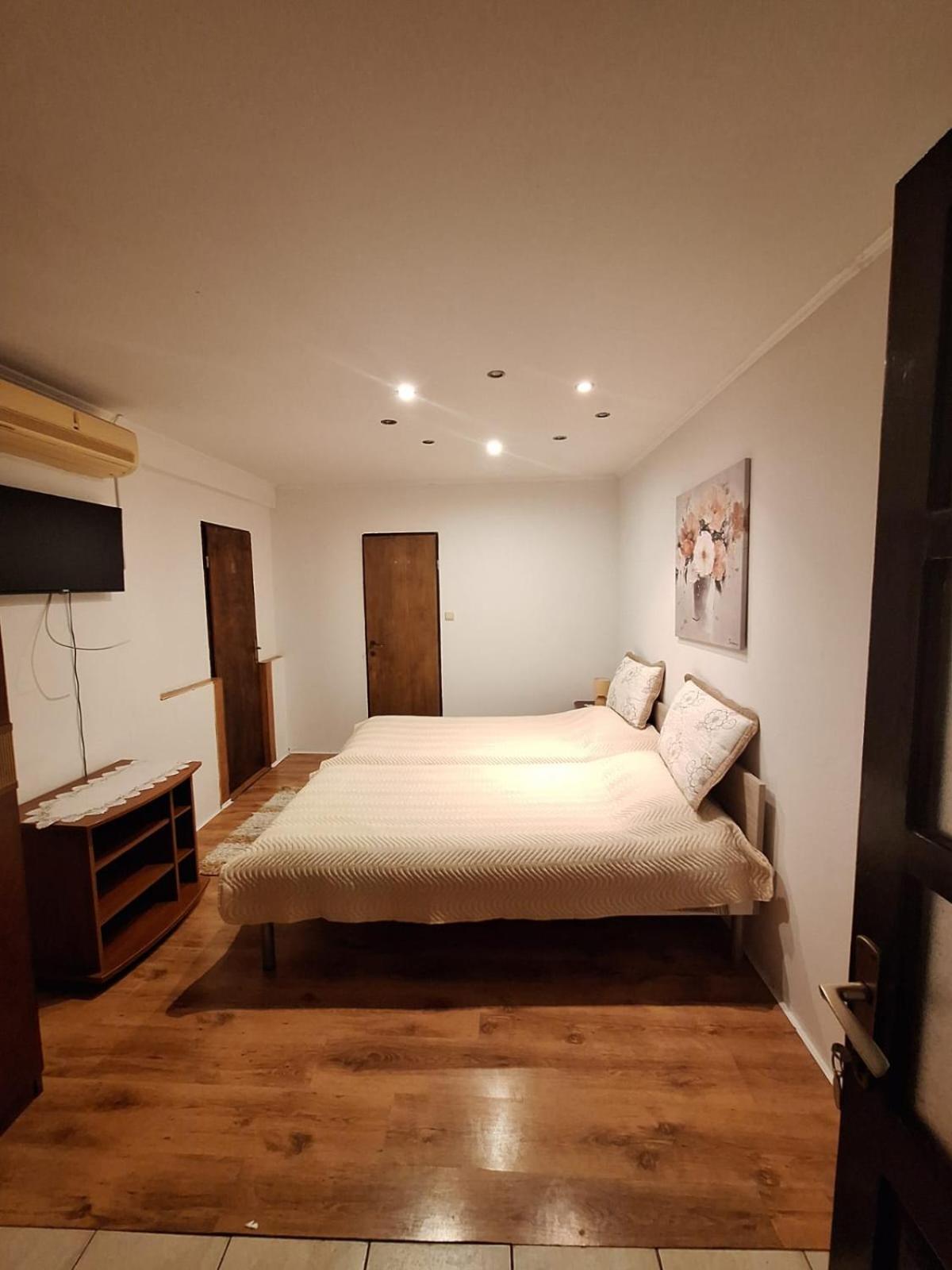 Amma Rooms Gruda Exteriör bild